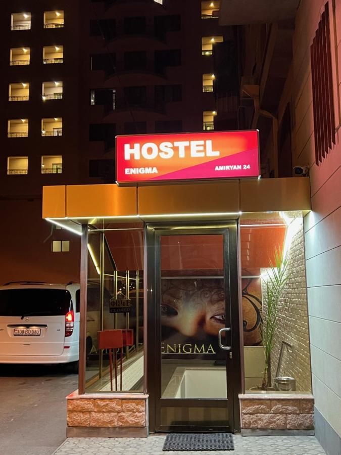 Enigma Hostel Erivan Exterior foto